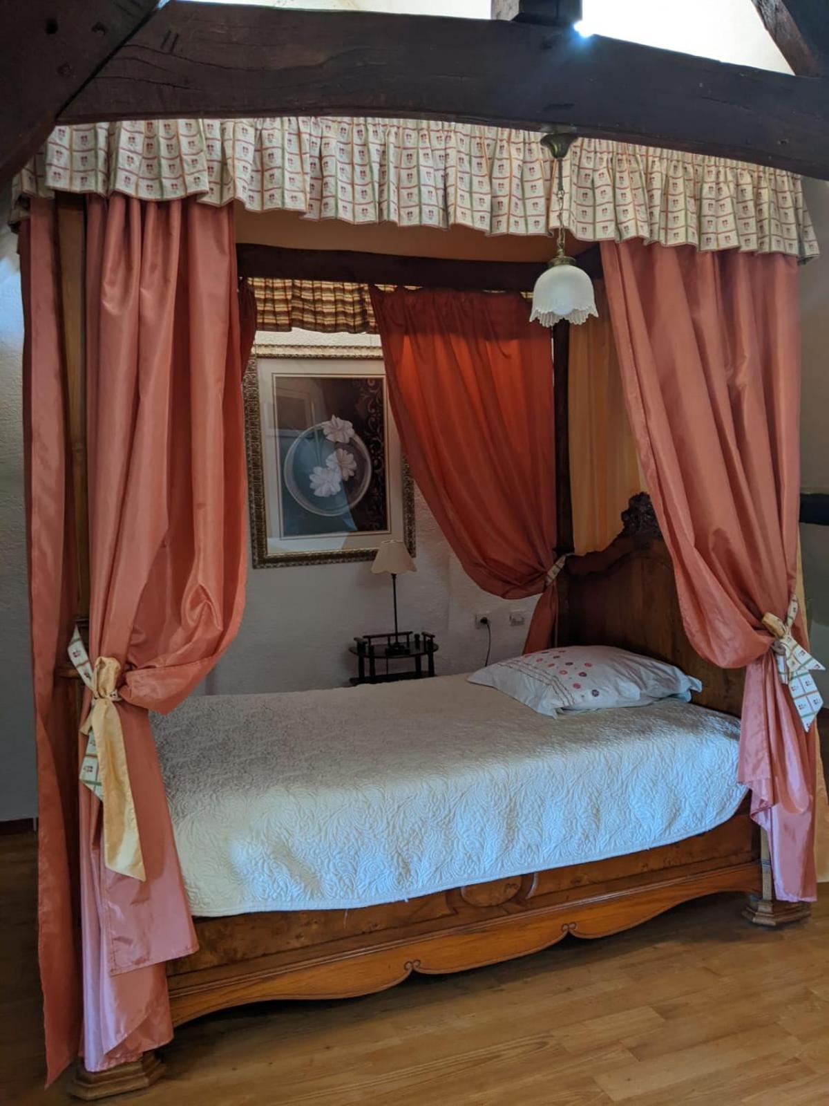 Chambre D'Hotes Saint Jacob Relais De Chasse Du XVIII Siecle Les Fougerêts Exteriör bild